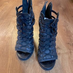 Jessica simpson heels